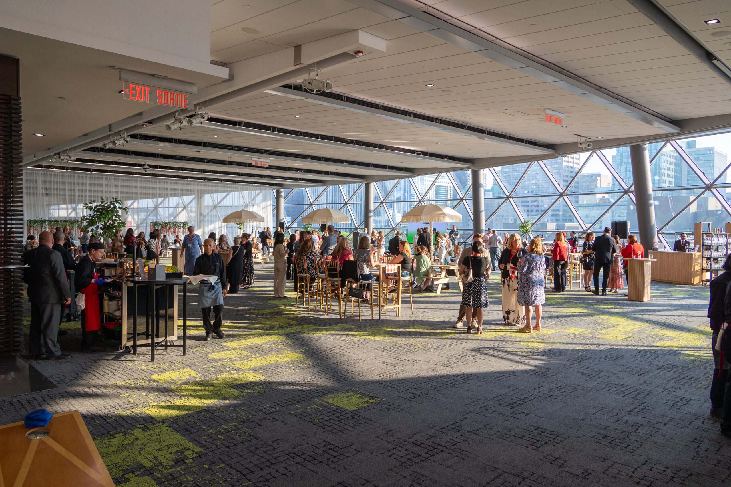 t The Trillium Ballroom was transformed with a Canada Day-inspired picnic theme by Preferred Supplier, LouLou Lounge, creating a warm and welcoming atmosphere for ASAE delegates.